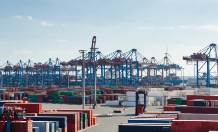 Header - Avis d'expert Les enjeux de la data dans l’industrie du transport et de la logistique