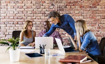 Header - Etude Troisième Baromètre de Confiance des Startups