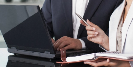 Global ecommerce study 2018 1086 x 202.jpg