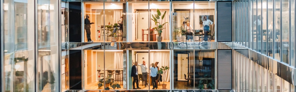 0529f538c6ea-Payroll-Study.jpg.webp 0529f538c6ea-Payroll-Study.jpg.webp