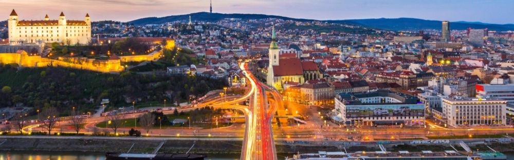 967ccb10c808-Investing-in-CEE-report-2022.jpg.webp 967ccb10c808-Investing-in-CEE-report-2022.jpg.webp