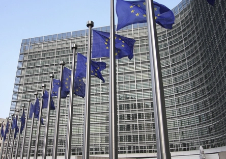 220a6b1e2f3d-European-flags.jpg.webp 220a6b1e2f3d-European-flags.jpg.webp