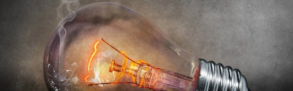 bc1c520687e2-zarovka.jpg.webp bc1c520687e2-zarovka.jpg.webp