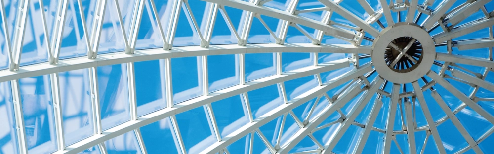 33fb47bdffb1-Glass-roof-1600x700.png.webp