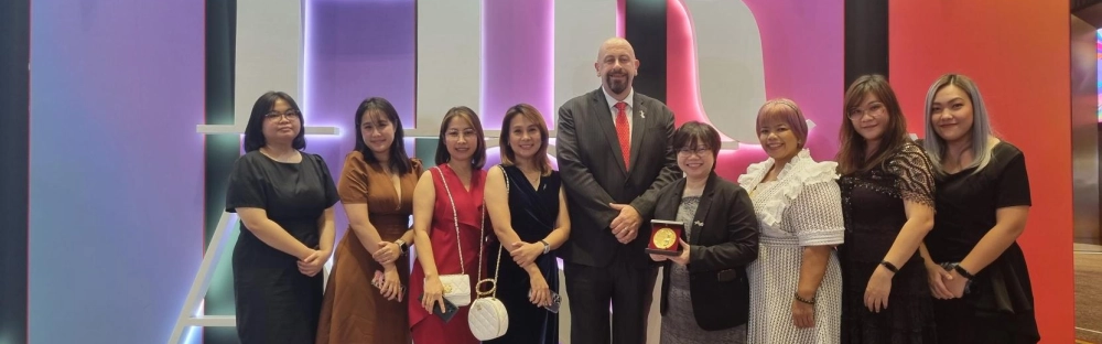 f55596da5763-HR-Asia-award-2023_cover.png.webp f55596da5763-HR-Asia-award-2023_cover.png.webp