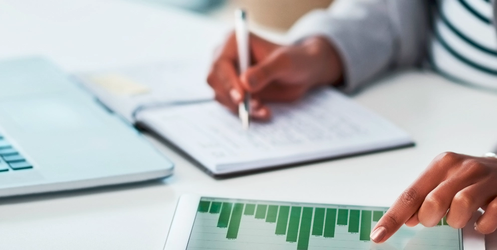Accounting & Tax Compliance Assistant