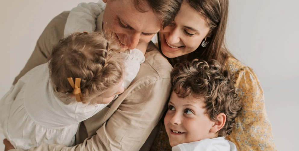 Adjustment of family benefits to foreign price level contrary to EU law