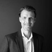 Dr. Tobias Brosze.png