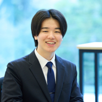 堀田さん写真_ブログ用_800x800.jpg