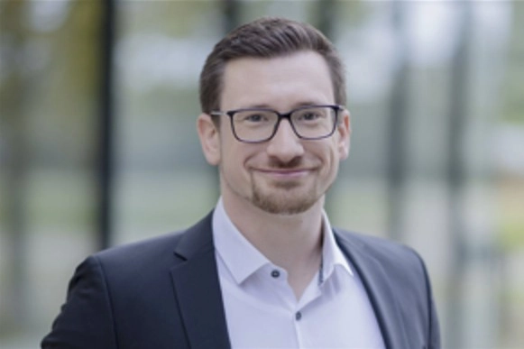 Philipp Hansen_neu.jpg
