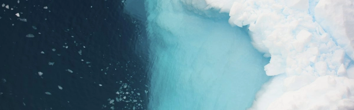 immagino con metà ghiacciaio e metà mare blu
