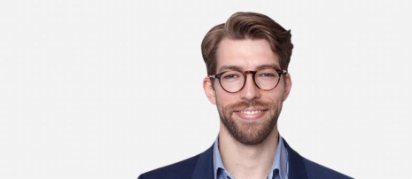 Senior Associate Sebastian Köhnlein