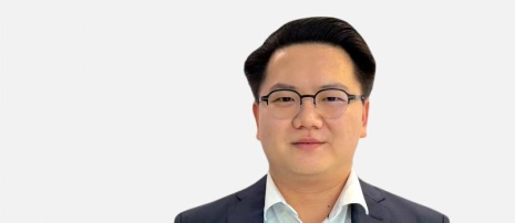 Co-Head, Outsourcing William How Neng Fook