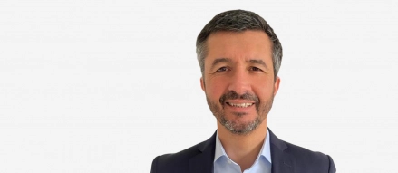 Associé France Giray Tözalgan